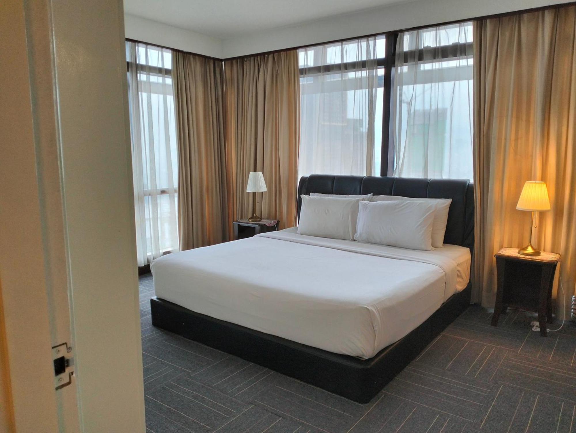 Berjaya Times Square Service Suite By Luna Kuala Lumpur Buitenkant foto