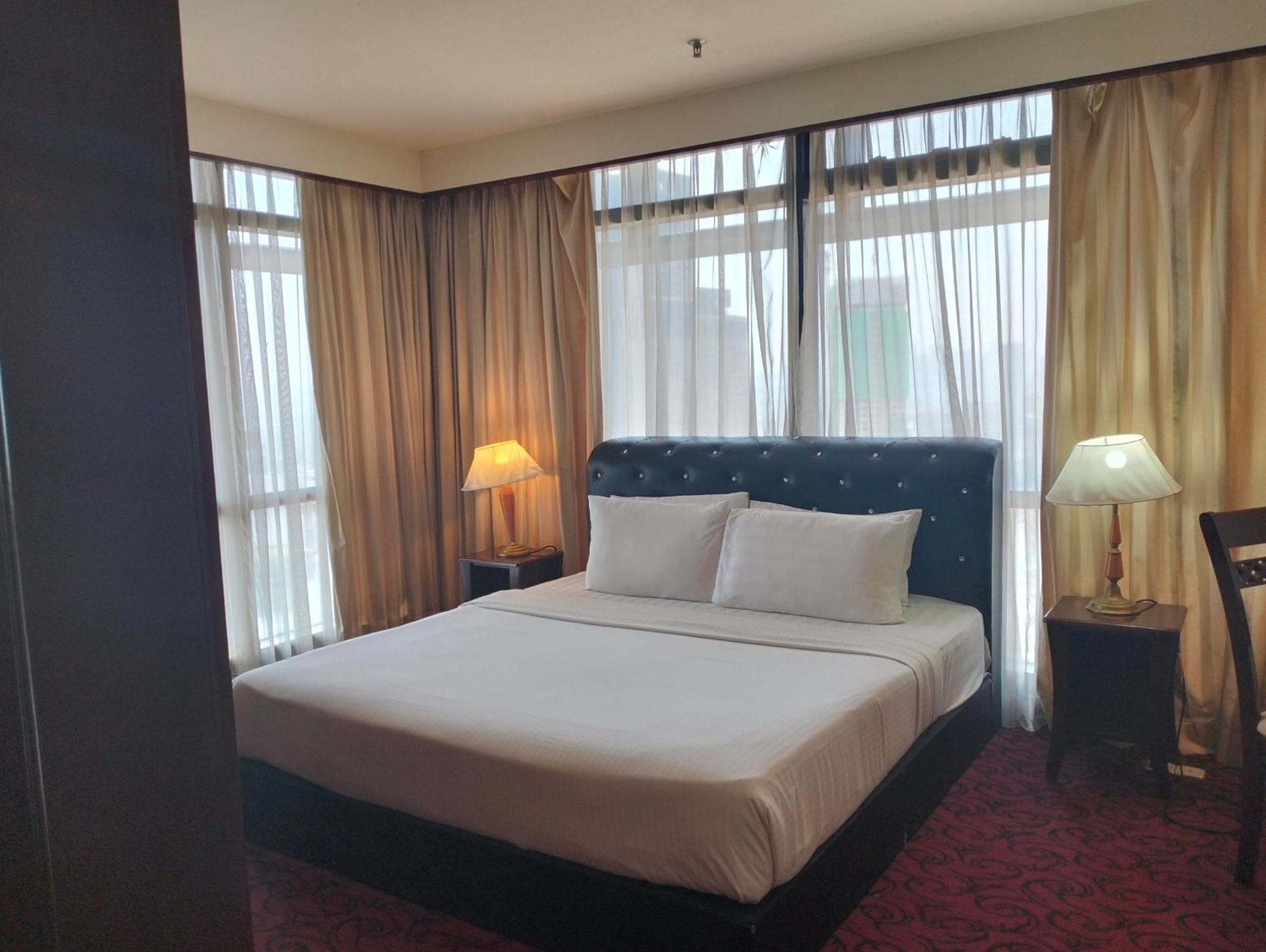 Berjaya Times Square Service Suite By Luna Kuala Lumpur Buitenkant foto