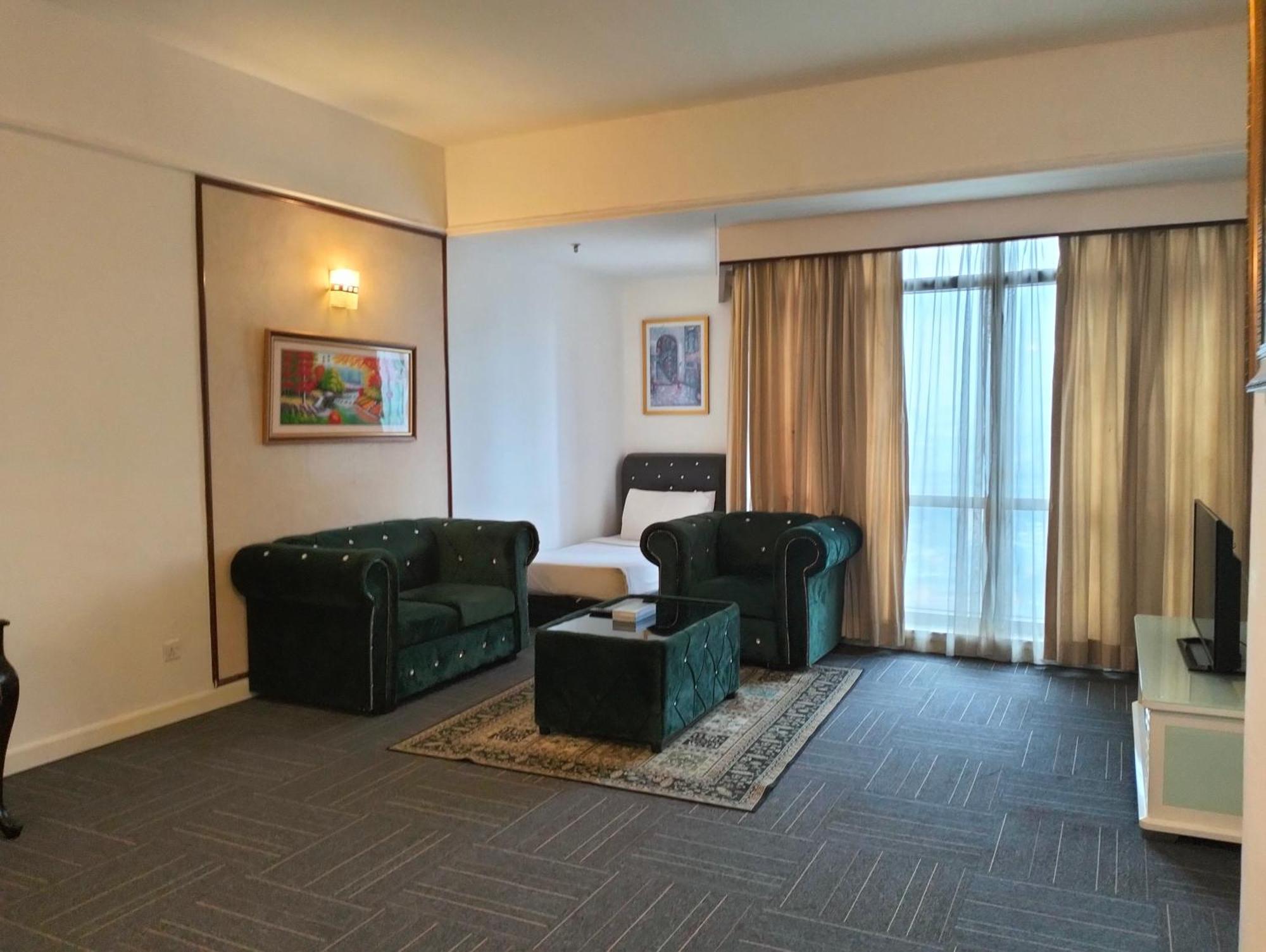 Berjaya Times Square Service Suite By Luna Kuala Lumpur Buitenkant foto