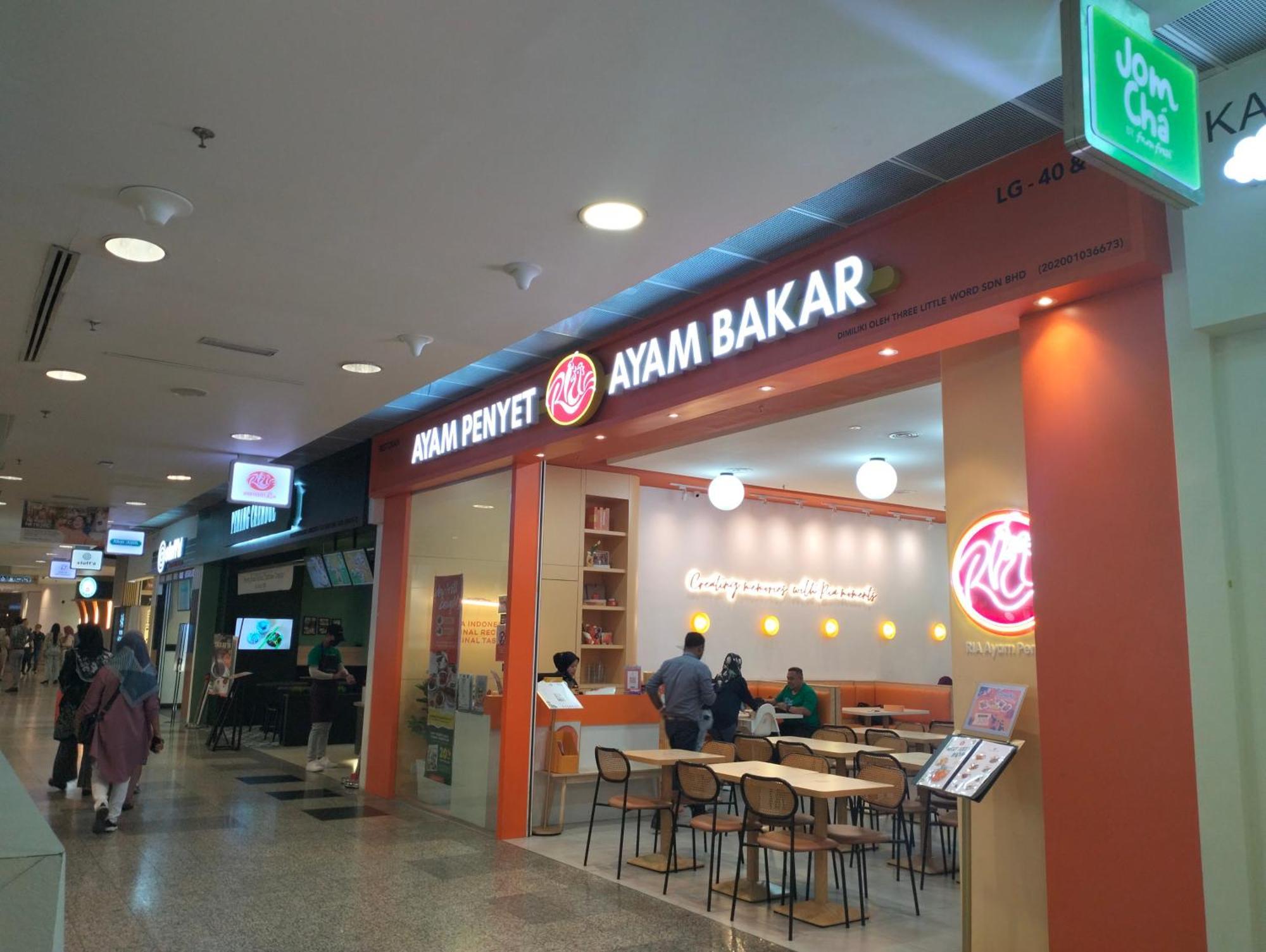 Berjaya Times Square Service Suite By Luna Kuala Lumpur Buitenkant foto