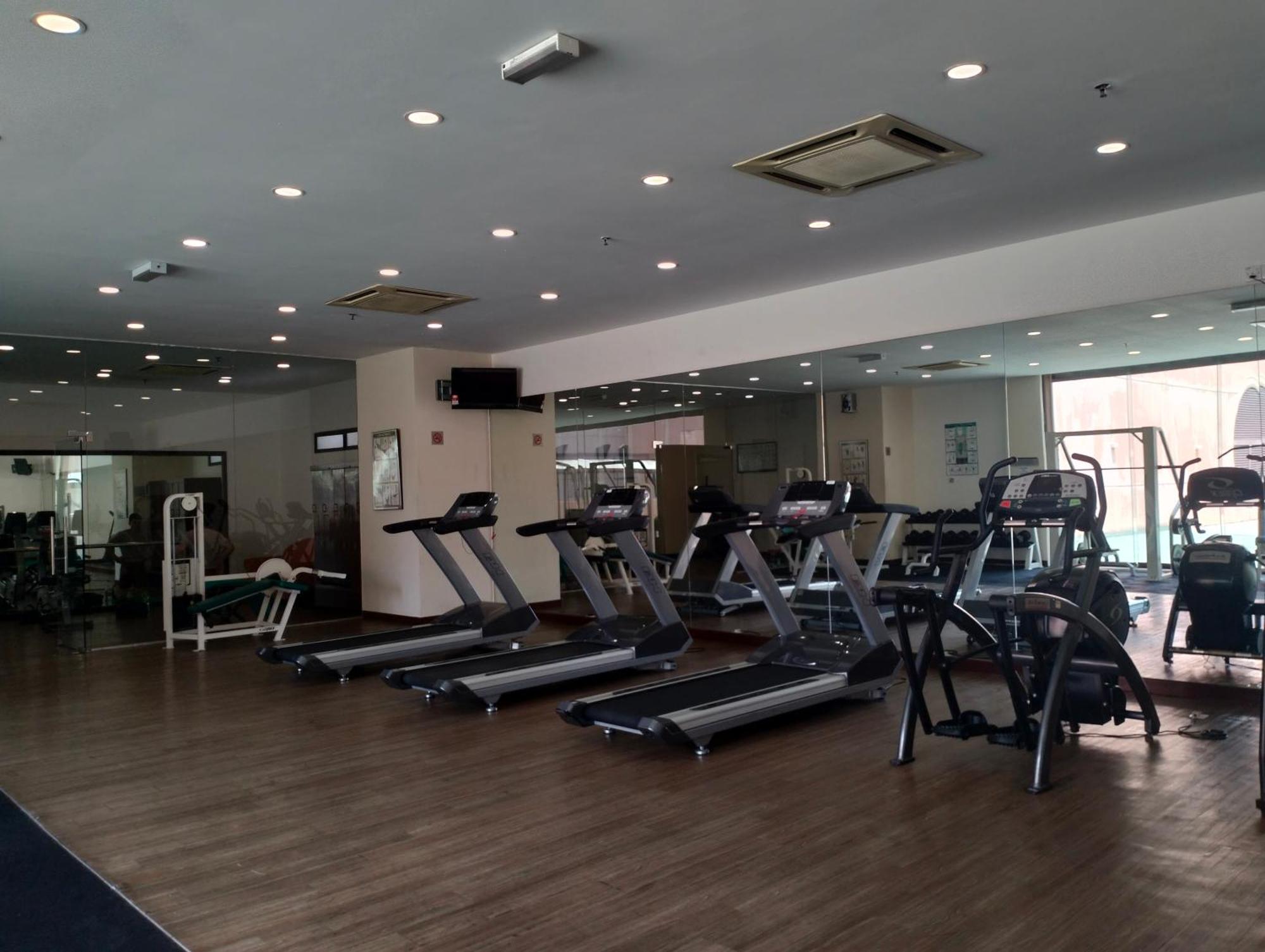 Berjaya Times Square Service Suite By Luna Kuala Lumpur Buitenkant foto