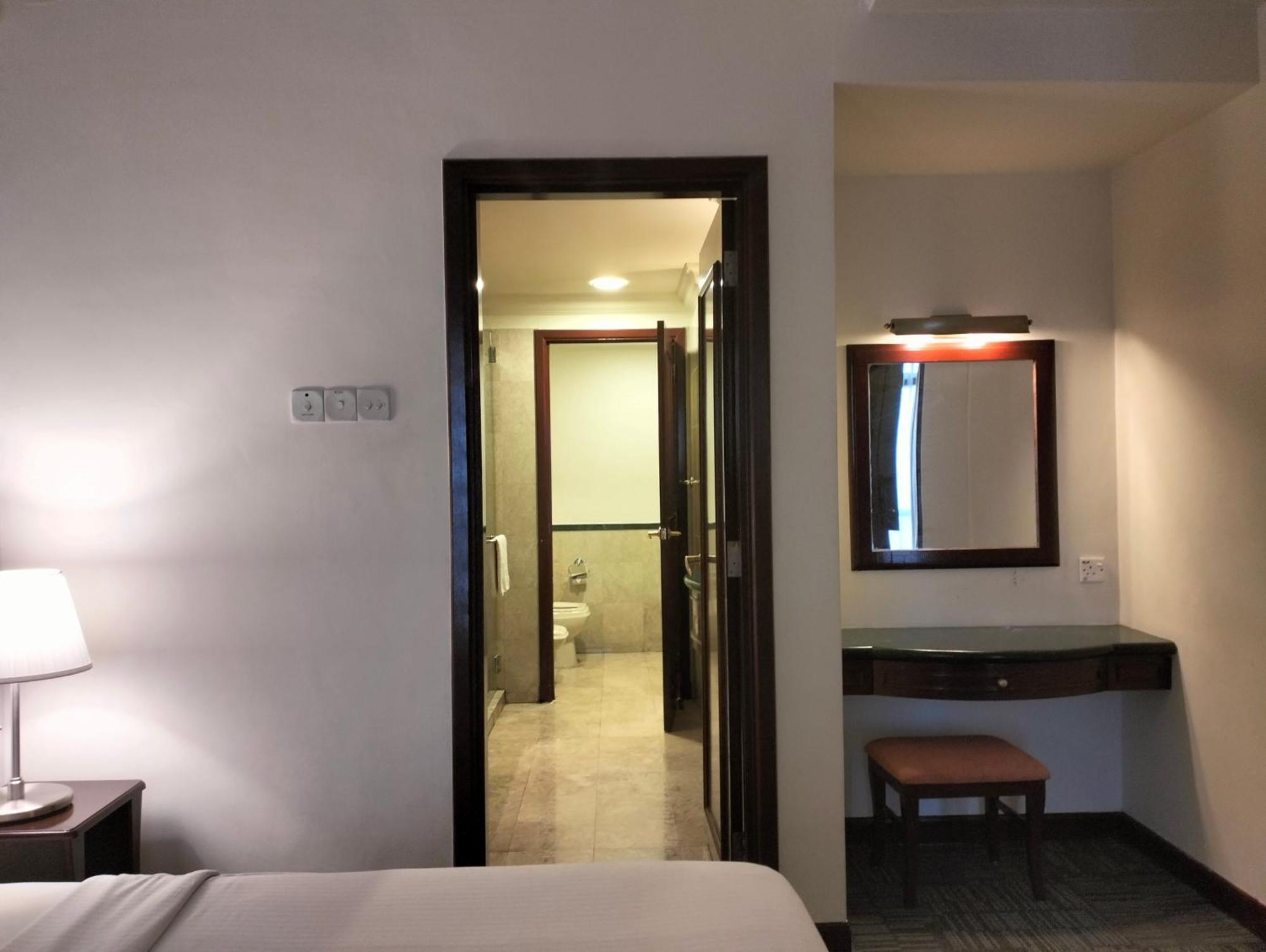 Berjaya Times Square Service Suite By Luna Kuala Lumpur Buitenkant foto